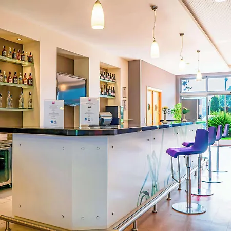 Ibis 3*